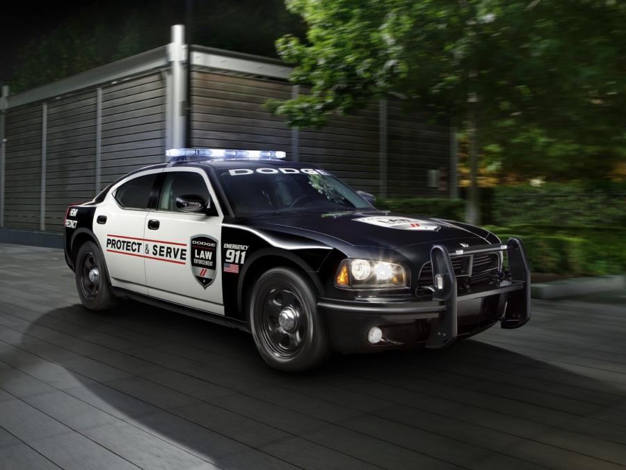  Dodge Charger Pursuit Police 2010 года  (фото 17 из 50)